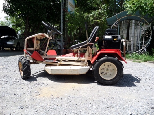 เครื่องตัดหญ้า OREC RM82 แบบนั่งขับ