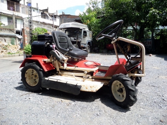 เครื่องตัดหญ้า OREC RM82 แบบนั่งขับ