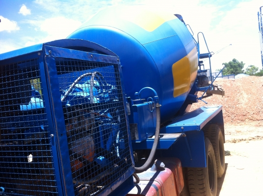 ขายรถโม่ปูน. F18. เครื่องเดิมเกียเดิมเอกสารเล่มพร้อมโอน. เจ้าของรถขายเองครับ. รถสวยพร้อมใช้งานครับ. เครื่องแน่่น. 089-7088772