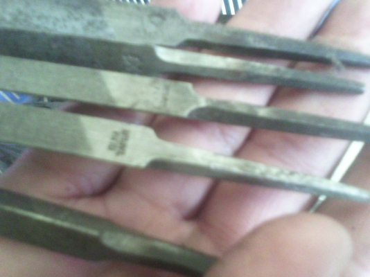 ตะไปสามเหลี่ยมของใหม่(เก่าเก็บ) เอาไว้แต่งมุมหรือแต่งคมเลื่อยและงานอื่นๆ