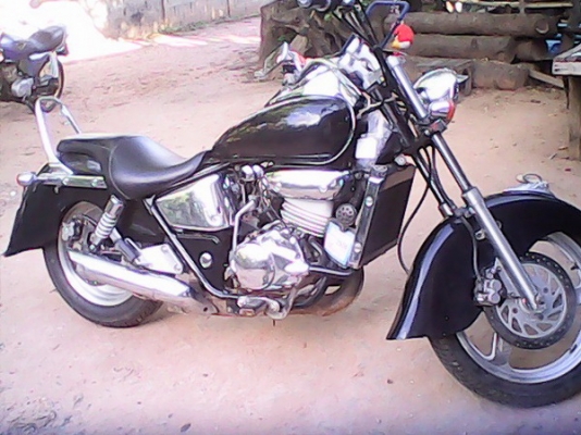 ขาย phantom 150 cc. สภาพดีเยี่ยม ลดราคาครับ 35000อยากขายทะเบียนหมด พ.ย.56 ชุดโอนครบ รถอยู่ขามแสง โคราช
