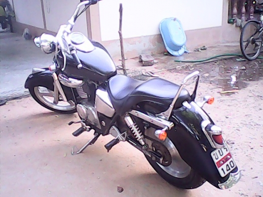 ขาย phantom 150 cc. สภาพดีเยี่ยม ลดราคาครับ 35000อยากขายทะเบียนหมด พ.ย.56 ชุดโอนครบ รถอยู่ขามแสง โคราช