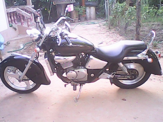 ขาย phantom 150 cc. สภาพดีเยี่ยม ลดราคาครับ 35000อยากขายทะเบียนหมด พ.ย.56 ชุดโอนครบ รถอยู่ขามแสง โคราช