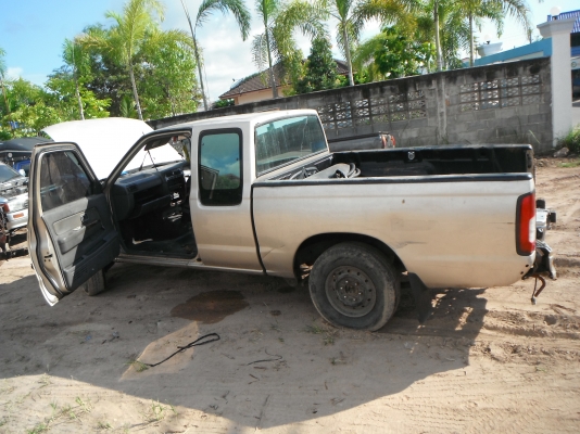 NISSAN FRONTIER NISSAN FRONTIER