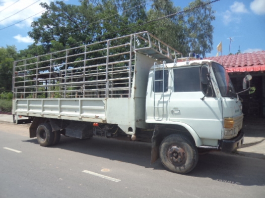 ขายรถ6ล้อฮีโน่FDช่วงยาว6เมตรเครื่องHO7C เบรกทิฟฟี พวงมาลัยเพาเวอร์