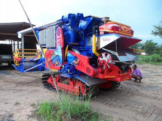 รถเกี่ยวข้าว TSY MJP-10 ซูเปอร์มด 195HP เทอร์โบ