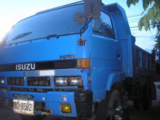 ขายรถดั้มพ์หกล้อ(สภาพดี พร้อมใช้งาน)