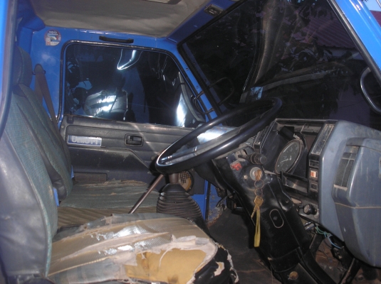 ขายรถดั้มพ์หกล้อ(สภาพดี พร้อมใช้งาน)