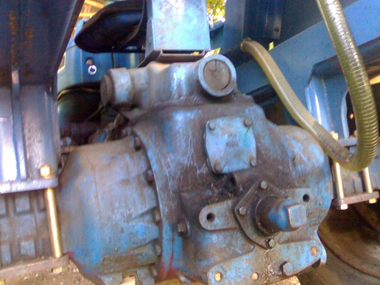 ขายรถไถFORD T1 ติดตัวคีบอ้อยสภาพสวยมากๆตัวคีบพึ่งติดมาใหม่ๆคับ ขายรถไถFORD T1 ติดตัวคีบอ้อยสภาพสวยมากๆตัวคีบพึ่งติดมาใหม่ๆคับ