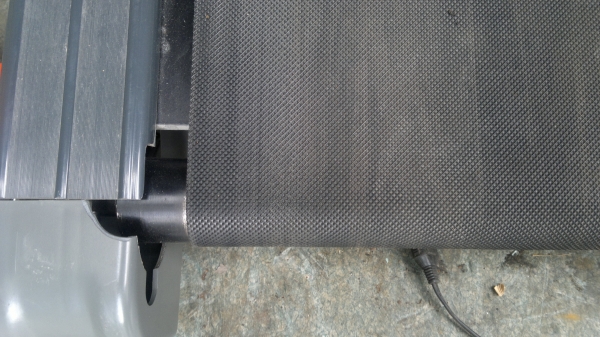 ขายลู่วิ่งไฟฟ้าราคาเบาๆใช้ได้ปรกติ รูปทรงดูดีไม่โบราณ