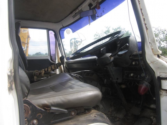 รถหกล้อ (รถขนดิน) เครื่อง 135 แรงม้า สภาพใช่งานได้