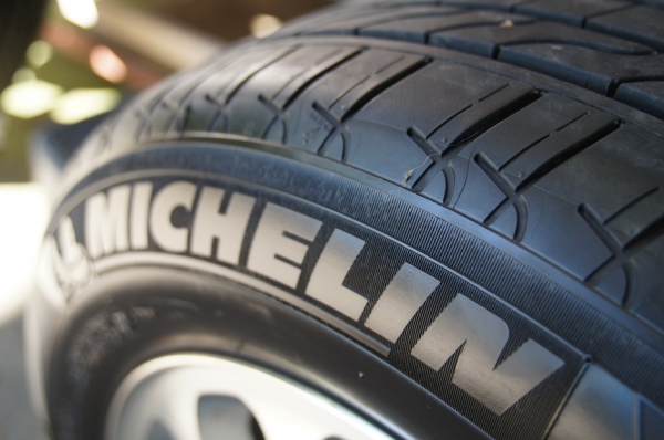 ขายแม็กซ์เบนซ์ E-CLASS ขอบ16 สวยพร้อมยางปี12 ขายแม็กซ์เบนซ์ E-CLASS ขอบ16 สวยพร้อมยางปี12