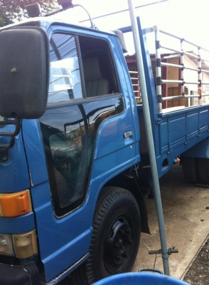 รถหกล้อ เครื่อง 115 แรงม้า สภาพดี รุ่น ISUZU