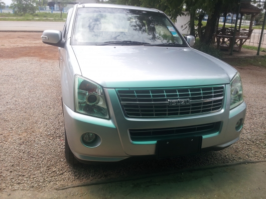ขาย Isuzu Dmax Gold Serie  เครื่อง 2500ddi  itacสภาพสวย ใช้งานน้อย