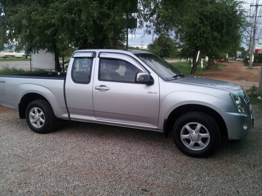 ขาย Isuzu Dmax Gold Serie  เครื่อง 2500ddi  itacสภาพสวย ใช้งานน้อย