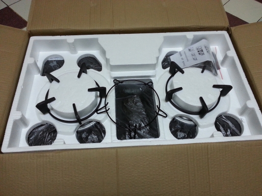 ขายเตาแก๊สเซรามิคกระจกดำของใหม่ยี่ห้อCAMAR-TECขนาด2หัวเตาราคาถูก