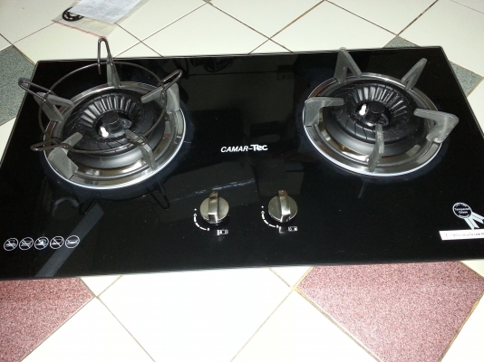 ขายเตาแก๊สเซรามิคกระจกดำของใหม่ยี่ห้อCAMAR-TECขนาด2หัวเตาราคาถูก