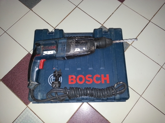 ขายสว่านโรตารี่3ระบบยี่ห้อBOSCHรุ่นGBH2-26DEพร้อมใช้งานพร้อมกล่องเก็บสวยๆ