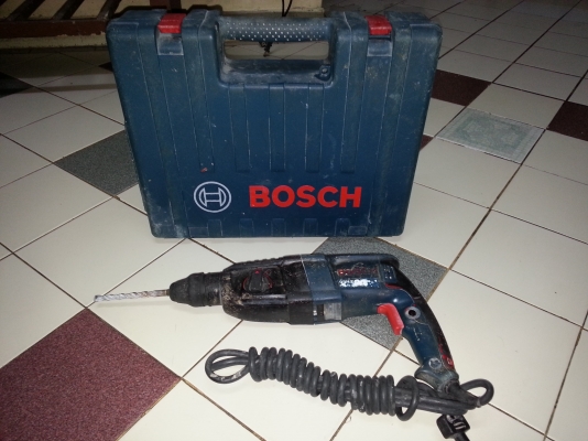 ขายสว่านโรตารี่3ระบบยี่ห้อBOSCHรุ่นGBH2-26DEพร้อมใช้งานพร้อมกล่องเก็บสวยๆ