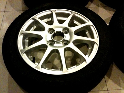 แม็กซ์10ก้านคู่ ขนาด  14นิ้ว 4รู100 พร้อมยาง Goodyear ดอกยังใช้ได้อีกเยอะ แม็กซ์เดิมๆไม่มีซ่อม