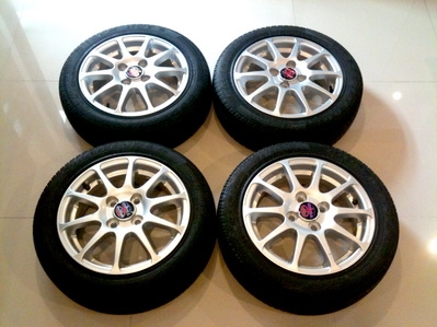 แม็กซ์10ก้านคู่ ขนาด  14นิ้ว 4รู100 พร้อมยาง Goodyear ดอกยังใช้ได้อีกเยอะ แม็กซ์เดิมๆไม่มีซ่อม