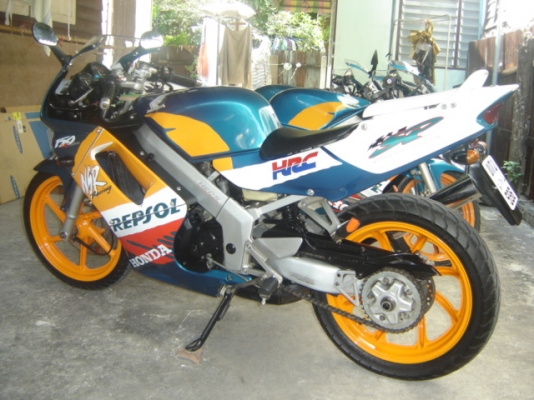 ขาย NSR PROARM 150SP ทำสีใหม่ทั้งคัน สวย มาก ราคา ต่อรองได้ ครับ อยู่ที่ สีลม ซอย 10  กทม ติดต่อ คุณ เจ 0808051985 หมดแล้วหมดเลย ครับ ราคา 36000 บาท