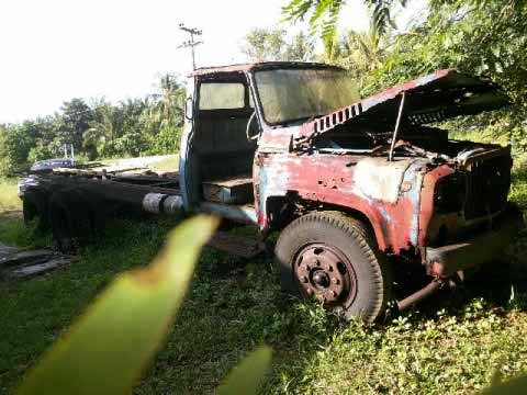 ขายรถ 10 ล้อหัว-คัสซี NISSAN UD หัวยาว เพลาเดี่ยว เครื่อง 165 ไม่มีทะเบียน ราคา 150000