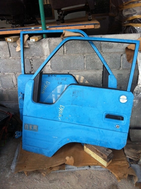 ขายประตูโตโยต้าไดน่า