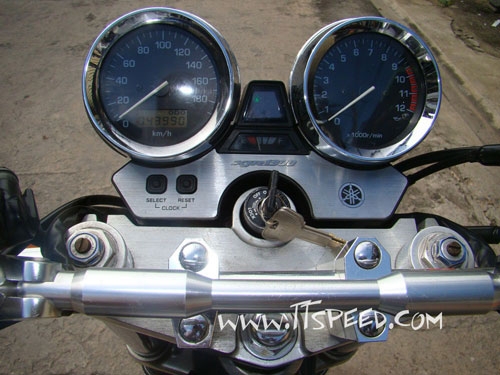 Yamaha XJR 1300 CC. ของแต่งพอควรราคาถูกแบ่งกันใช้