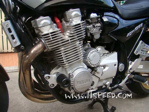 Yamaha XJR 1300 CC. ของแต่งพอควรราคาถูกแบ่งกันใช้