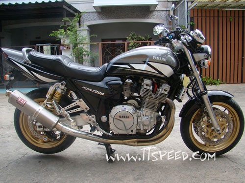 Yamaha XJR 1300 CC. ของแต่งพอควรราคาถูกแบ่งกันใช้