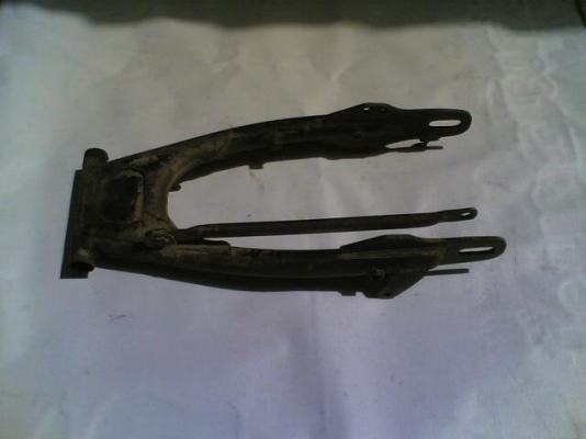 ขายอะไหร่ DT100 ของแท้ติดรถสนใจชิ้นไหนโทรสอบถามได้เลยครับราคายังไม่รวมส่งค่าส่งคิดตามจริง