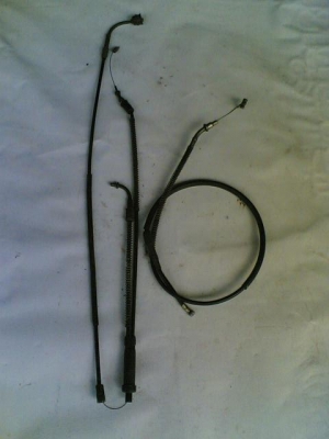 ขายอะไหร่ DT100 ของแท้ติดรถสนใจชิ้นไหนโทรสอบถามได้เลยครับราคายังไม่รวมส่งค่าส่งคิดตามจริง