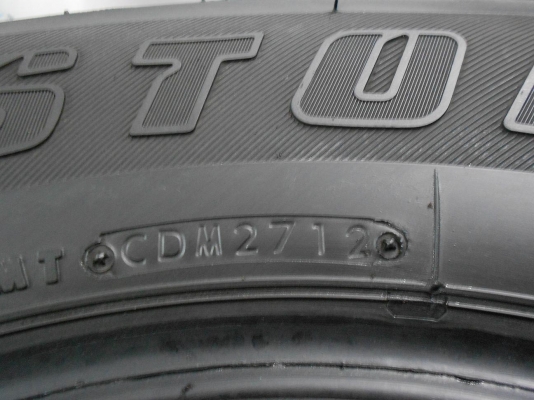 ขายยาง bridestone Dueler 245/70/16 กลางปี 12 สภาพดี ไม่มีปะ 1 ชุด/ใส่,ถ่วงฟรีค่ะ