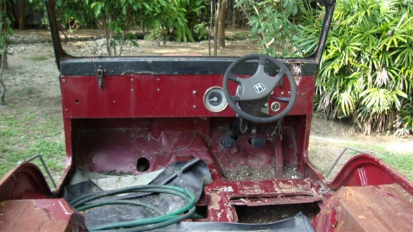 Jeep cj5 บอดี้ พื้นรอนเดิม คานเดิม สวยจัด..มาใหม่รีบเลย Jeep cj5 บอดี้ พื้นรอนเดิม คานเดิม สวยจัด..มาใหม่รีบเลย