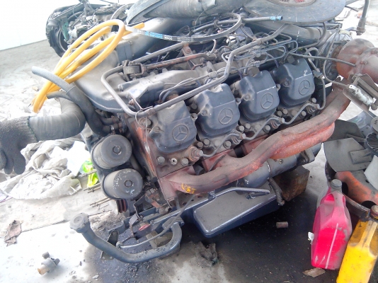 ขายเครื่องเบ็น 8 สูบ