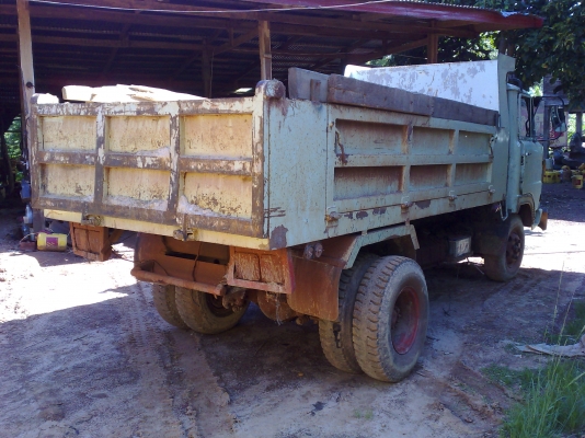 ขายรถบรรทุก 6 ล้อดั้ม HINO KM 310 เครื่อง WO6D-165 แรง 6 สูบสภาพพร้อมใช้ทะเบียนแจ้งจอดเตรื่องลงเล่มแล้วชุดโอนพร้อม