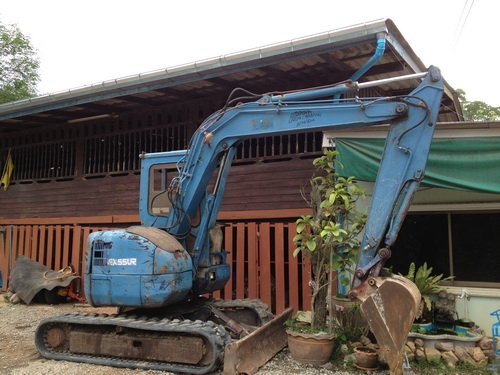 ขายรถแมคโคร รถขุด hitachi ex55 ur เก่านอกสภาพพร้อมใช้