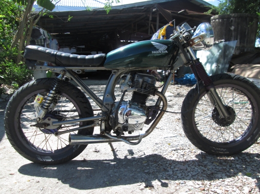 ขายjx  แต่งแบบ sr คาเฟ่ 12500เครื่องไมมีปัญหา  ขี่มัน no book