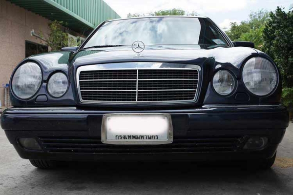 ขายbenz e230 ตากลมติดแก๊สหัวฉีด พร้อมใช้