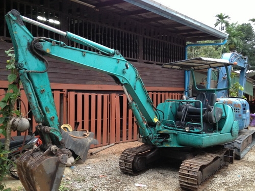 ขายรถขุด แมคโครเล็ก KOMATSU PC30-7 สภาพพร้อมใช้ราคาเบาๆ ขายรถขุด แมคโครเล็ก KOMATSU PC30-7 สภาพพร้อมใช้ราคาเบาๆ