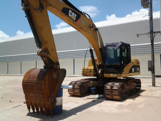 Cat 320D รุ่นใหม่ล่าสุด เครื่องคอมมอนเรล 4 สูบ แอรเย็น ไฟฟ้าครบ Cat 320D รุ่นใหม่ล่าสุด เครื่องคอมมอนเรล 4 สูบ แอรเย็น ไฟฟ้าครบ