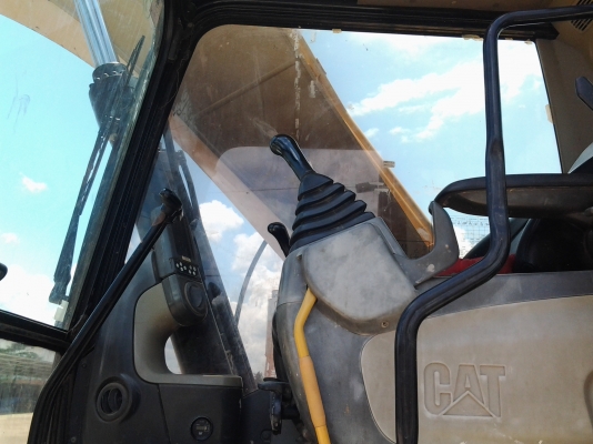 Cat 320D รุ่นใหม่ล่าสุด เครื่องคอมมอนเรล 4 สูบ แอรเย็น ไฟฟ้าครบ Cat 320D รุ่นใหม่ล่าสุด เครื่องคอมมอนเรล 4 สูบ แอรเย็น ไฟฟ้าครบ