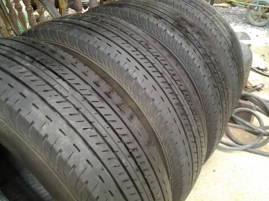 JOECLASSIC..ขายยางbridgestoneขอบ15เบอร์205/70ขอบ15..ปี2012/9ยางเพิ่งฤอดยังสด..สนใจโทรสอบฤามได้..