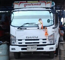 ISUZU 210 Hp ปลายปี 54 ดัมพ์สามมิตร ไมล์ 70000 กว่าโล (ทีมงานรถคุณภาพ)