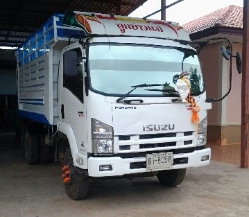 ISUZU 210 Hp ปลายปี 54 ดัมพ์สามมิตร ไมล์ 70000 กว่าโล (ทีมงานรถคุณภาพ)