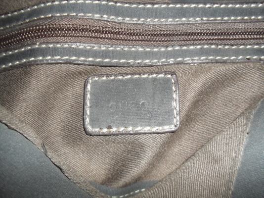 กระเป๋าสตรี gucci แท้