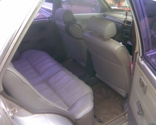 รถเก๋งนิสสัน รถเก๋งนิสสัน