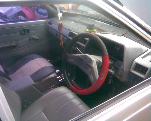 รถเก๋งนิสสัน รถเก๋งนิสสัน