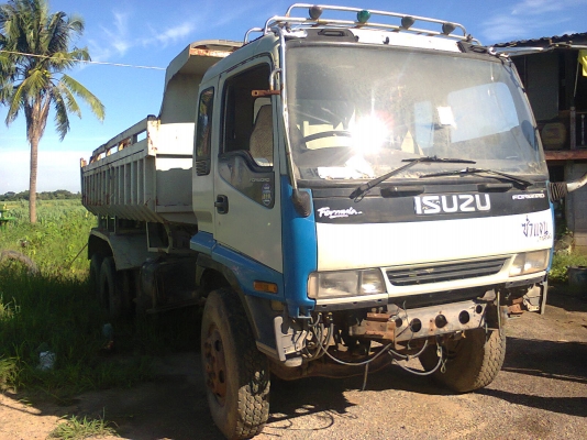 ขายสิบล้อ FXZ 210 สโลวยก หัวเด้ก้า เครื่องเสีย กะบะเหล็ก ขายตามสภาพ ทะเบียนพร้อมไม่ขาด